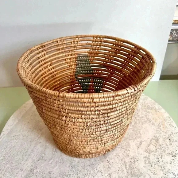 Vintage Handmade Native American Hand Woven Large Basket Tan with Print on Insid